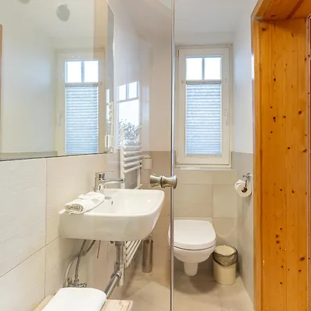 بيت للعطل Haus Am Prerowstrom *