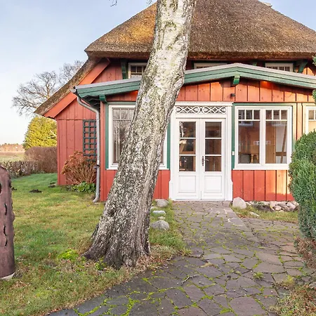 Haus Am Prerowstrom بيت للعطل