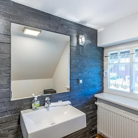 بيت للعطل Haus Am Prerowstrom بريرو